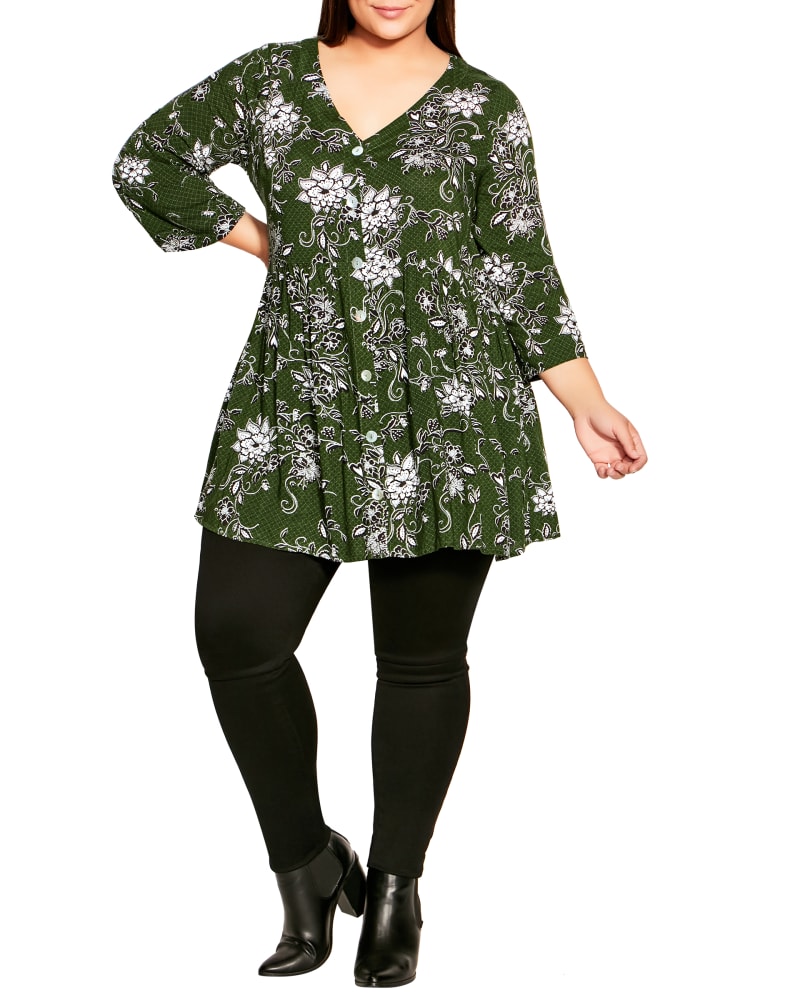 Plus size model wearing  by Avenue | Dia&Co | dia_product_style_image_id:185283